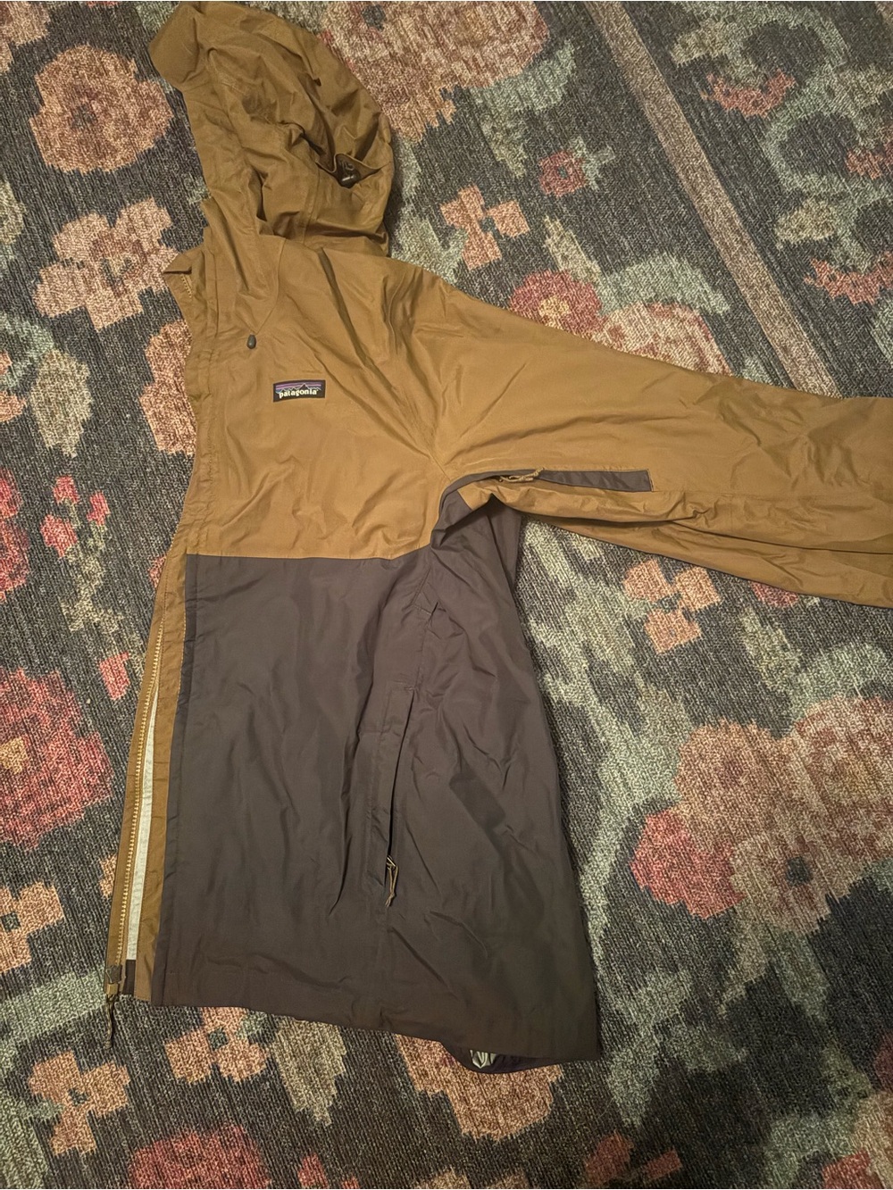Patagonia Two-Tone Brown and Dark Brown Hooded Raincoat